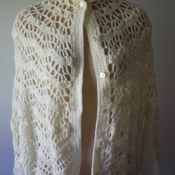 Vintage White Loose Crochet Spring Shawl - Picture 2 of 7